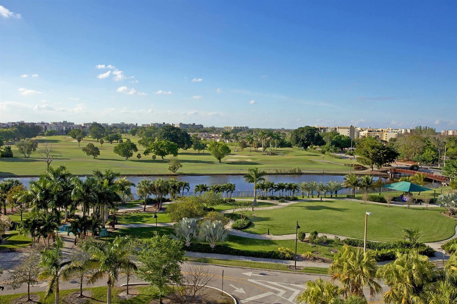 לודרהיל Chateau Mar Golf Resort, Trademark Collection By Wyndham מראה חיצוני תמונה